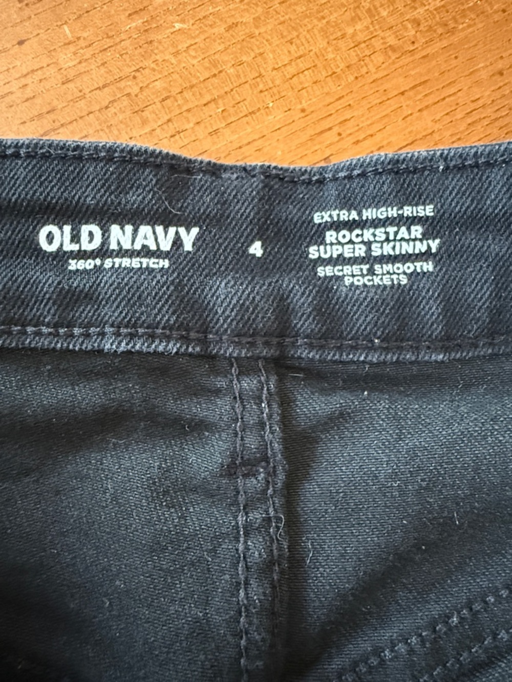 Old Navy Black Skinny Jeans - Classic Stretch Fit - Picture 2 of 3